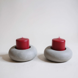 Set of Two Round Pillar Candle Holders - With Wine Red pillar Candles